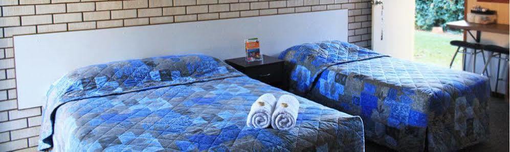 Emerald Tower Motor Inn المظهر الخارجي الصورة